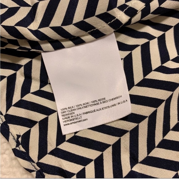 Amour Vert Dolly Silk Tank Top Chevron White Black Button Front Herringbone - Picture 11 of 14